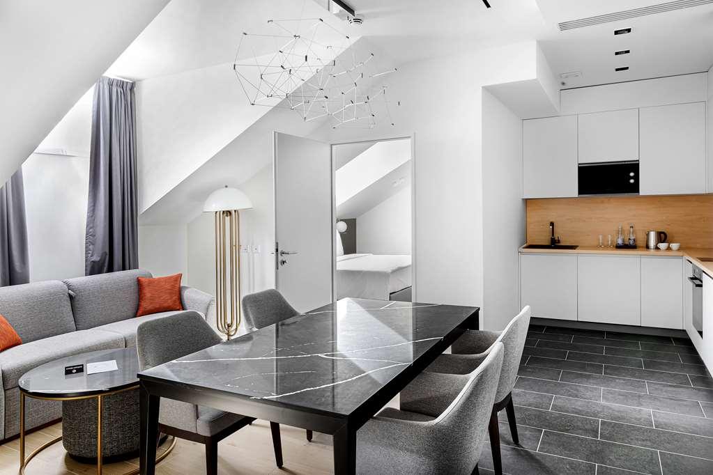 The Basilian Minsk, Curio Collection By Hilton Hotel Ruang foto