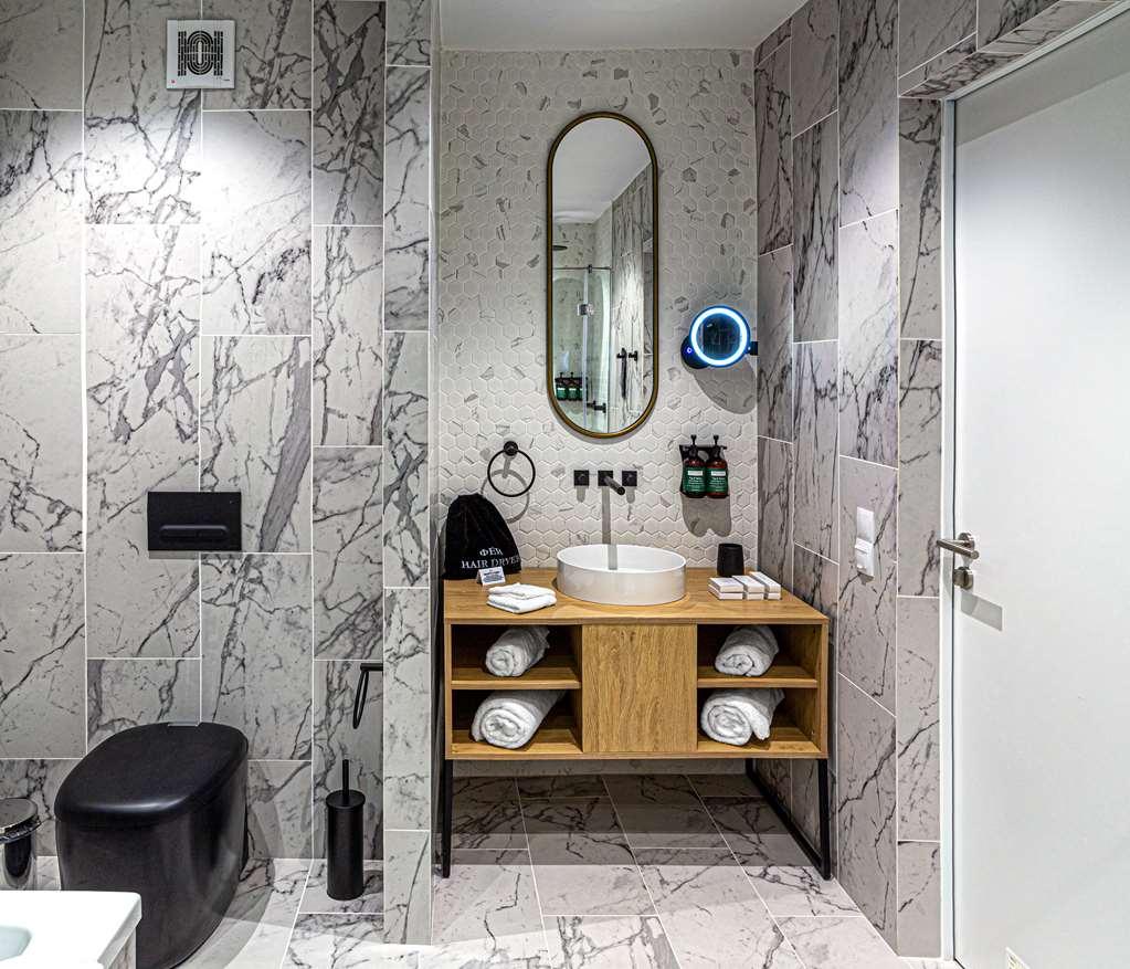 The Basilian Minsk, Curio Collection By Hilton Hotel Bagian luar foto